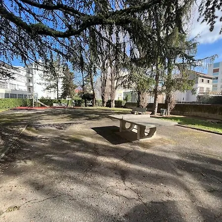 Cosy Et Idealement Place *